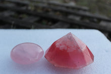 Load image into Gallery viewer, Rose Quartz LOVE Orgonite Diamond
