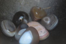 Load image into Gallery viewer, Banded Agate (Tumbled)

