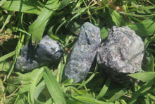 Load image into Gallery viewer, Labradorite (Raw)
