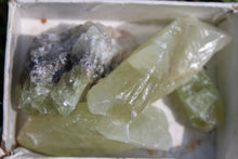 Load image into Gallery viewer, Green Calcite (Raw)

